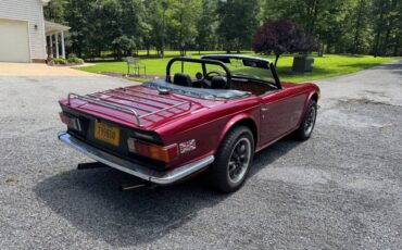 Triumph-tr6-1973-red-5