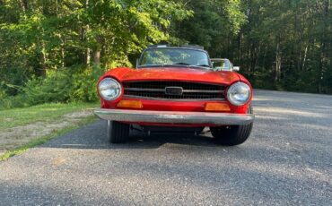 Triumph-tr6-1973-red-5