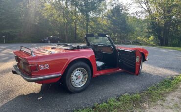 Triumph-tr6-1973-red-6