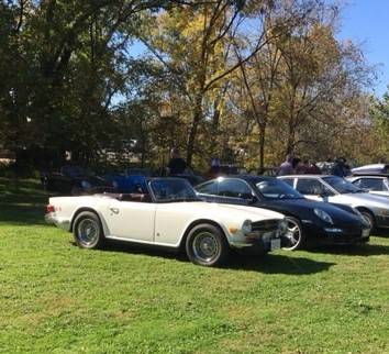 Triumph-tr6-1974-white-6
