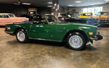 Triumph-tr6-1976-green-10