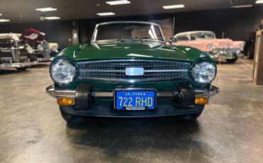Triumph-tr6-1976-green-14