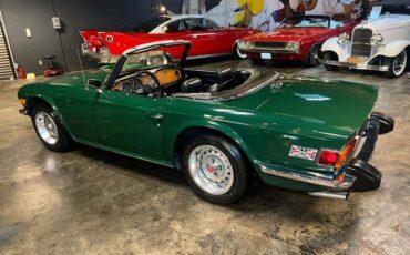 Triumph-tr6-1976-green-2