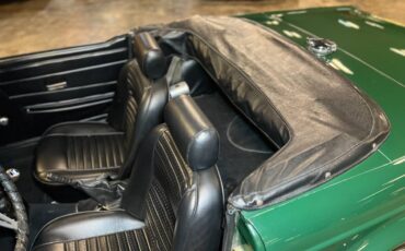 Triumph-tr6-1976-green-21