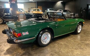 Triumph-tr6-1976-green-7