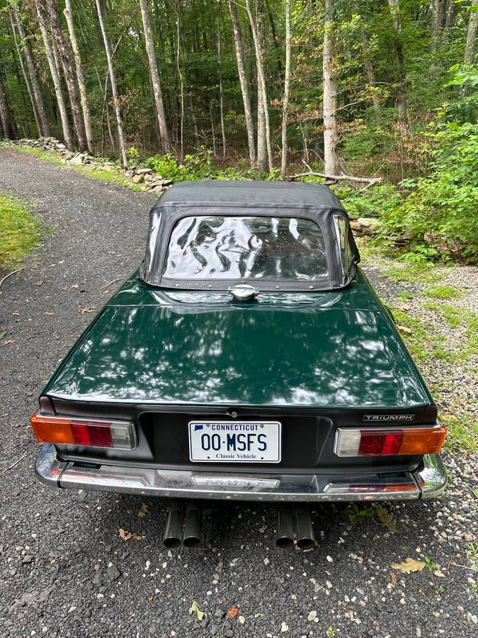 Triumph-tr6-convertible-1974-green-8