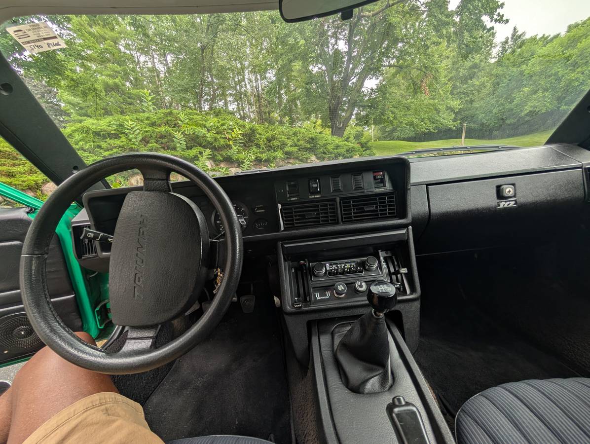 Triumph-tr7-1976-green-12