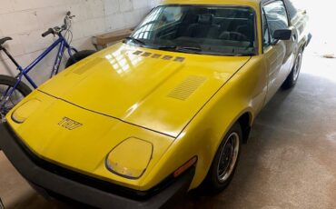 Triumph-tr7-1976-yellow-3