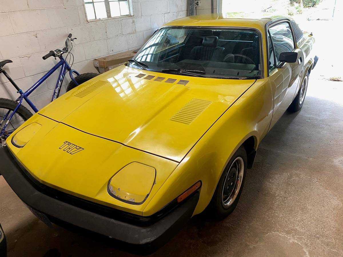 Triumph-tr7-1976-yellow-3
