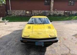 Triumph-tr7-1976-yellow-5