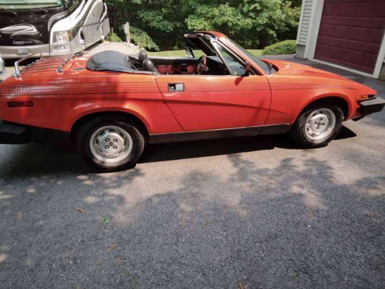 Triumph-tr7-1980-orange-1