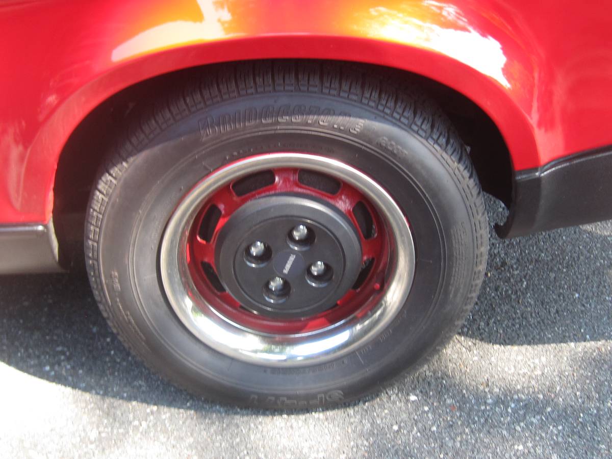 Triumph-tr7-1980-red-4