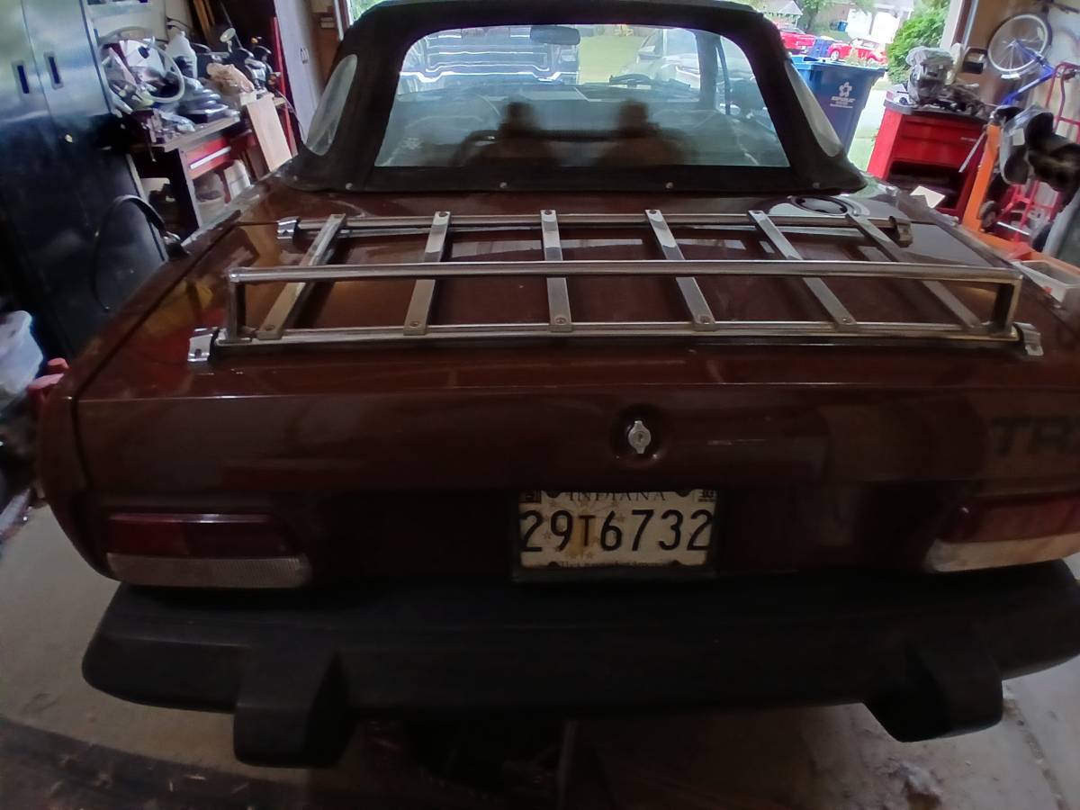 Triumph-tr7-convertible-1980-brown-4