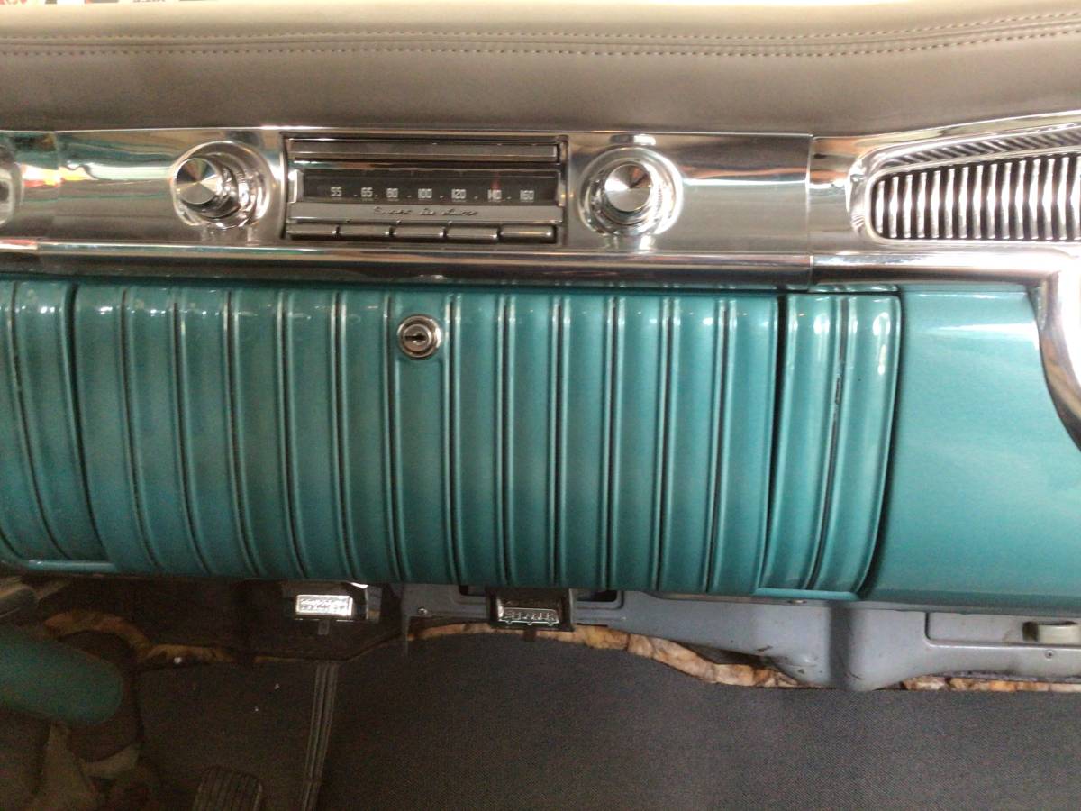 Unknown-Olds-holiday-88-1955-18