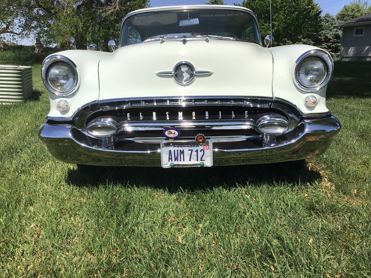 Unknown-Olds-holiday-88-1955-7