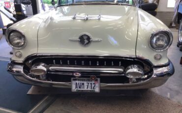 Unknown-Olds-holiday-88-1955-8