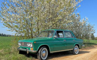Vaz-2103-1975-green-3