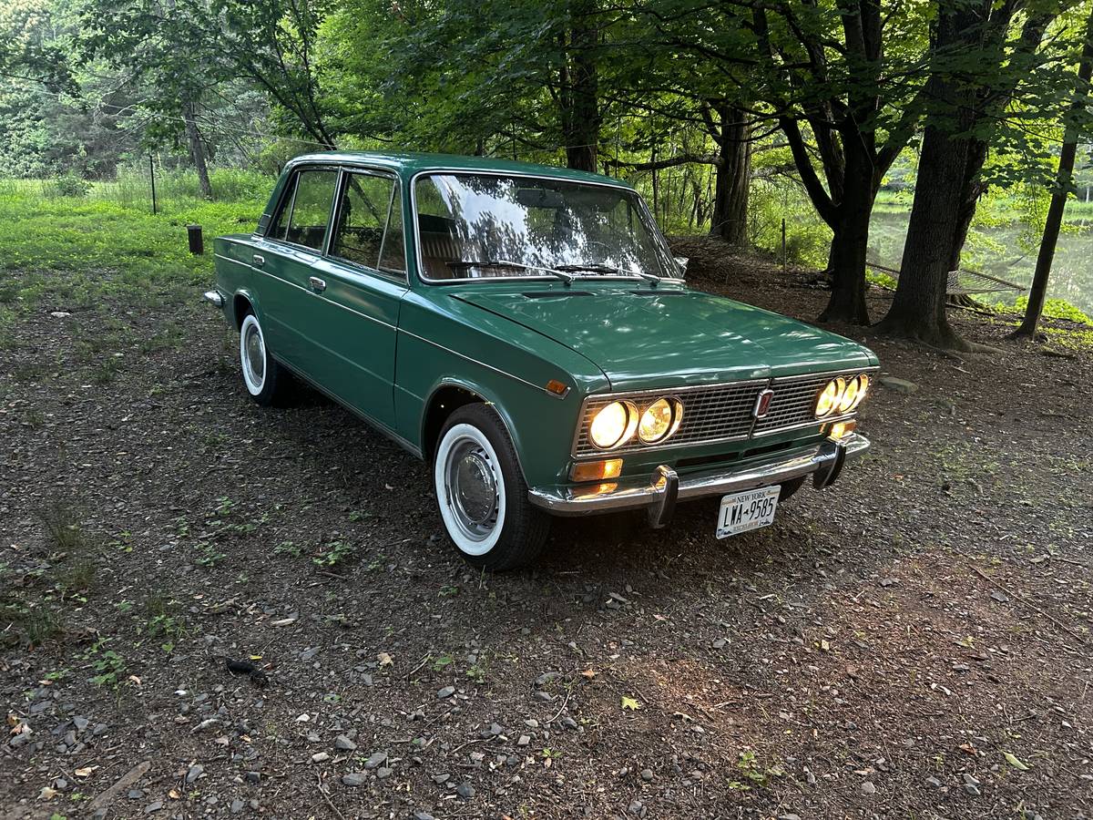 Vaz-2103-1975-green-7