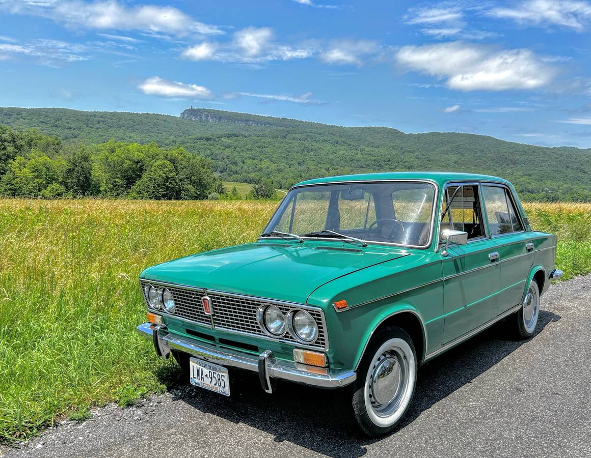 Vaz-2103-1975-green-9