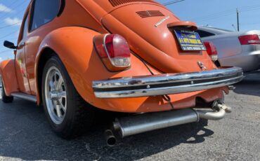 Volkswagaen-beetle-1971-orange-1
