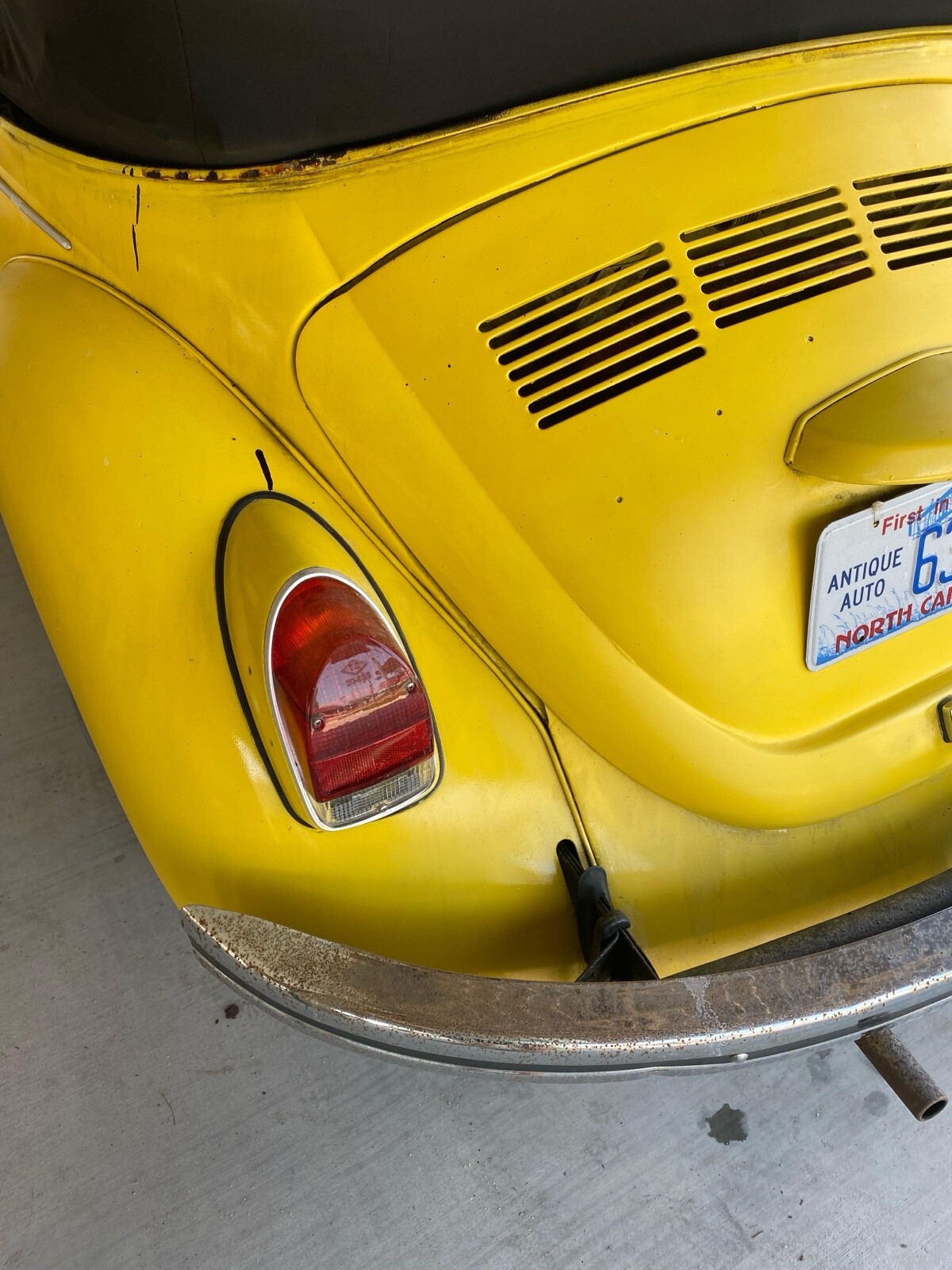 Volkswagen-1600-1972-Convertible-2