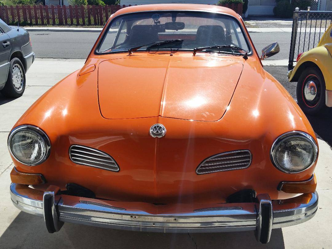 Volkswagen-1974-orange-3