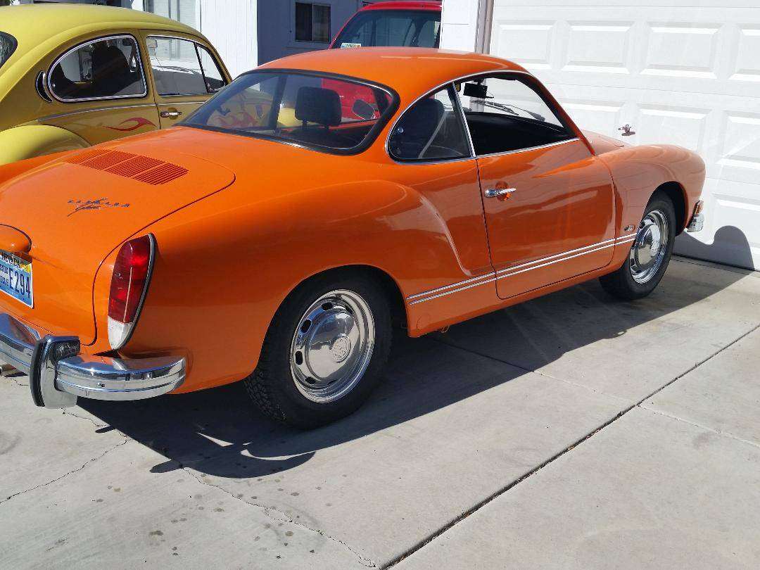 Volkswagen-1974-orange-4