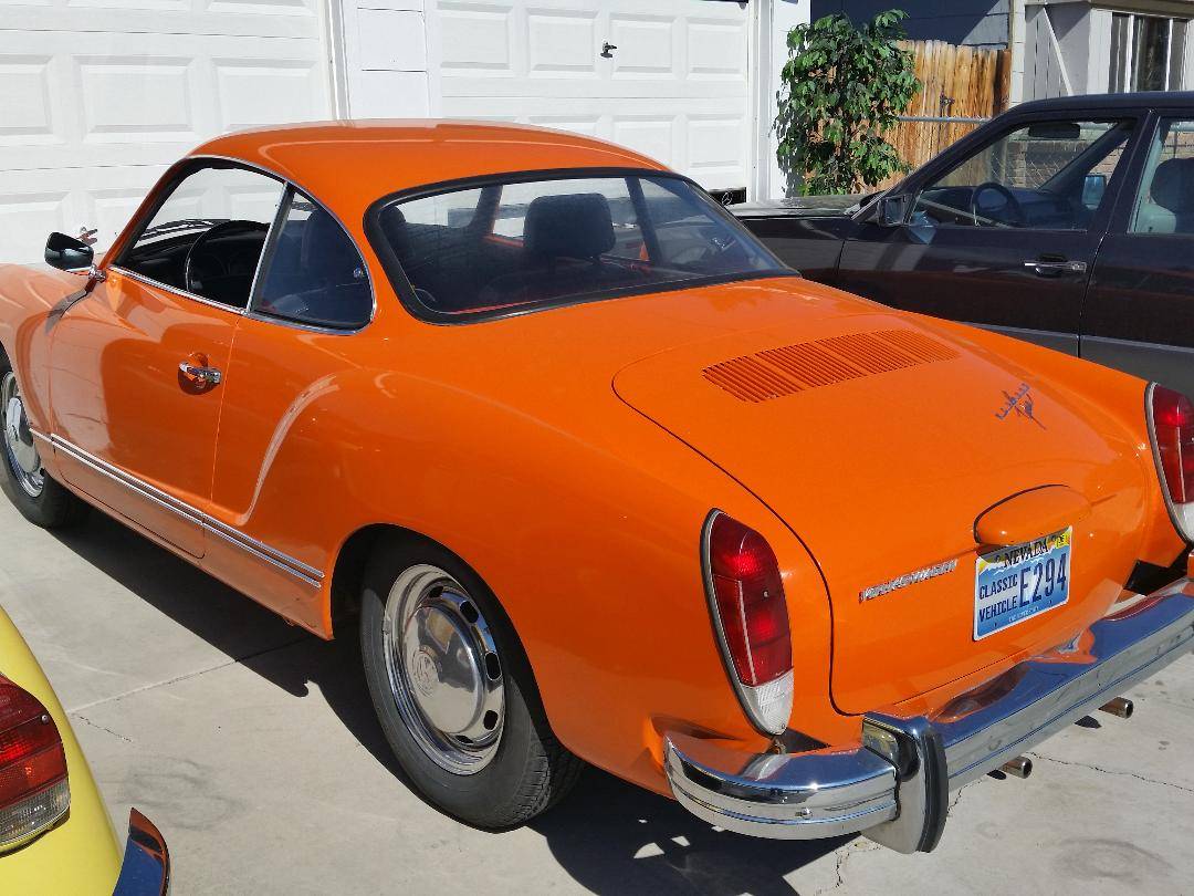 Volkswagen-1974-orange-5