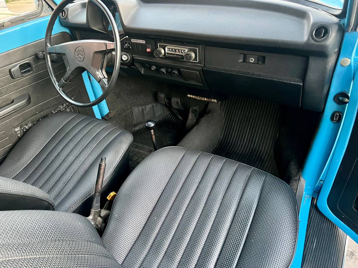 Volkswagen-1976-12