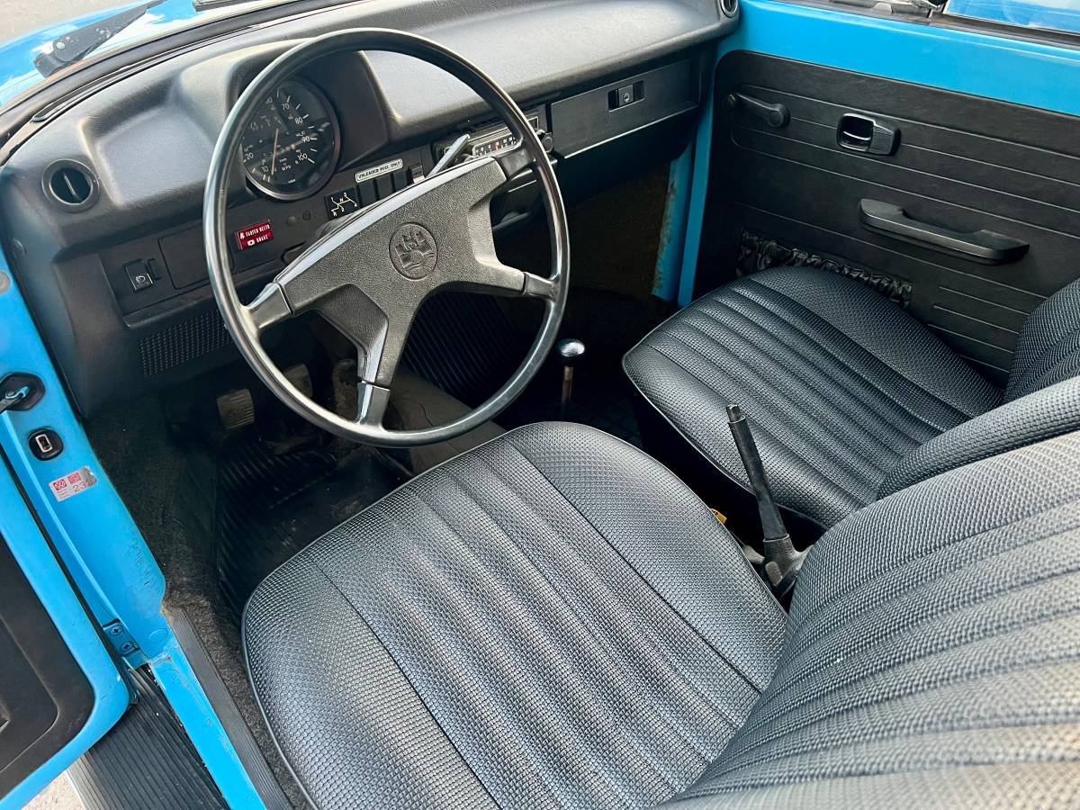 Volkswagen-1976-13