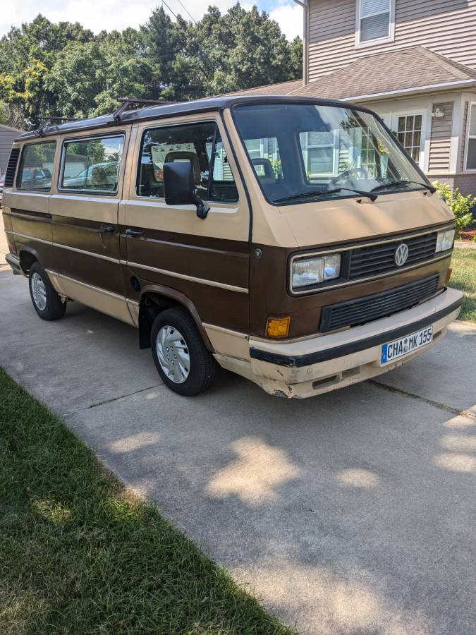 Volkswagen-1982-brown-1