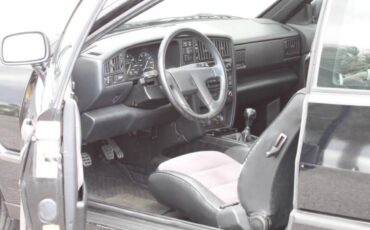 Volkswagen-1990-black-2