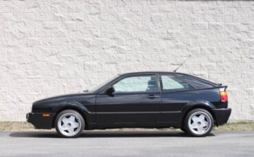 Volkswagen-1990-black