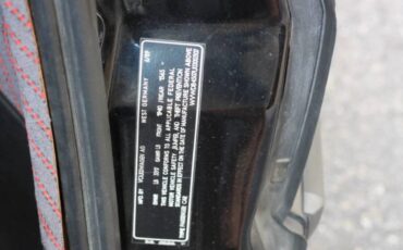 Volkswagen-1990-black-5
