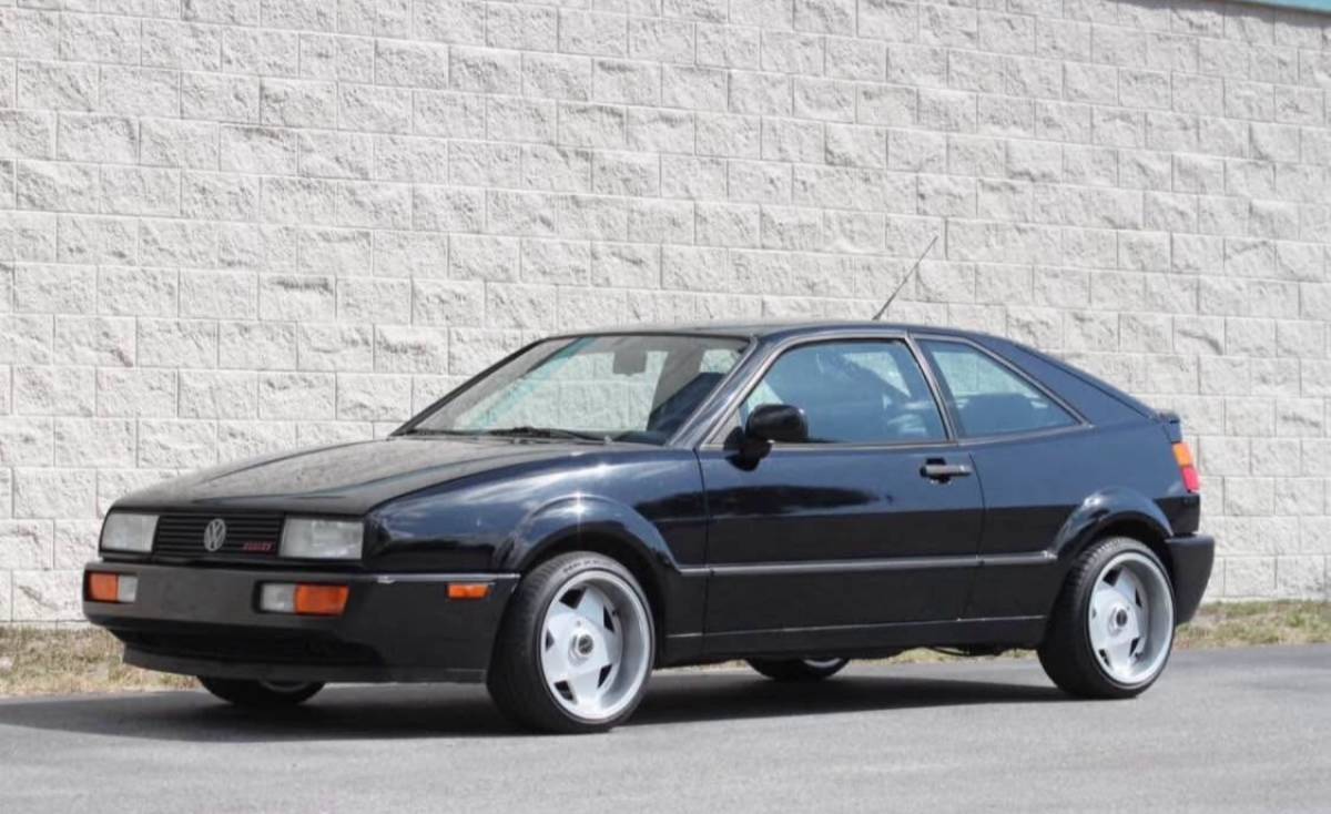 Volkswagen-1990-black-7