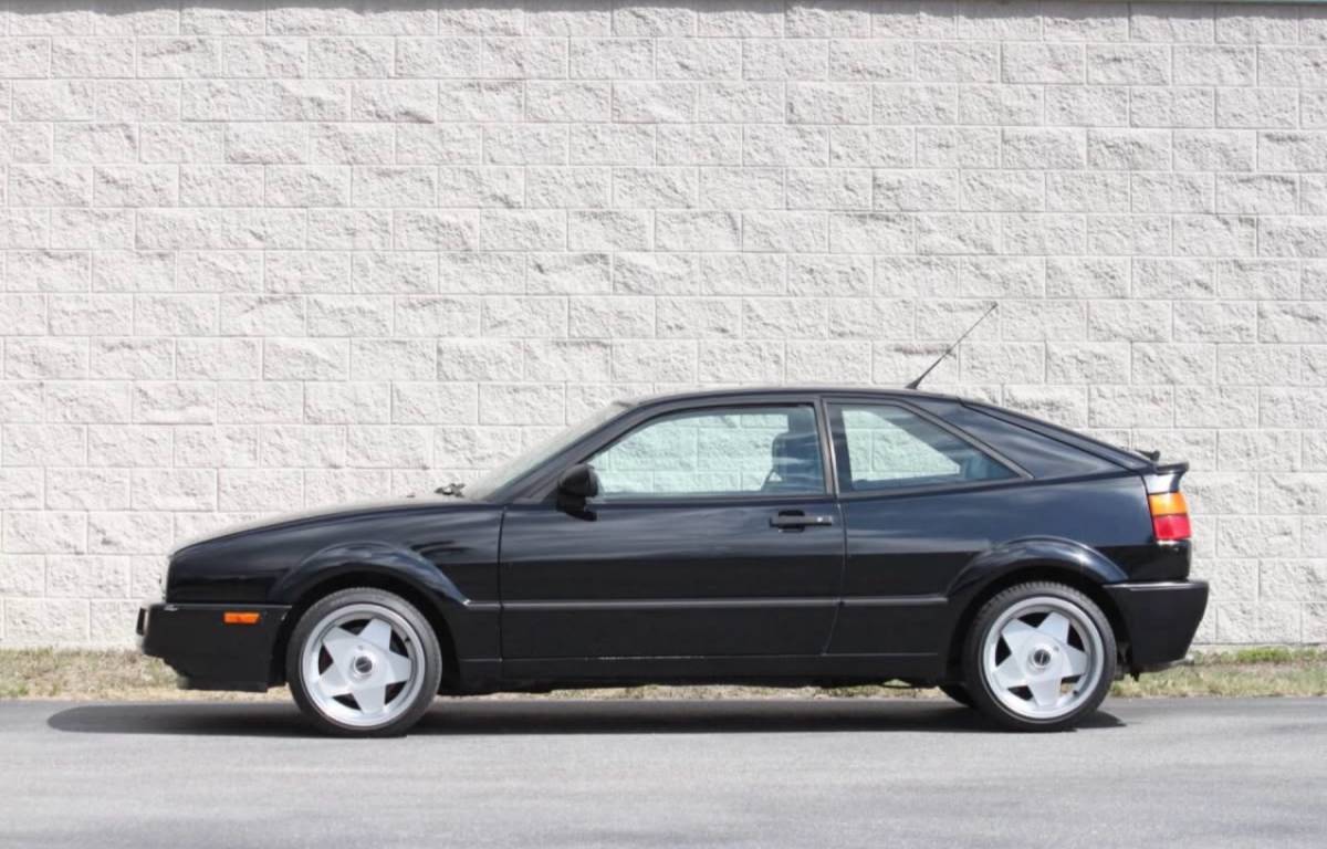 Volkswagen-1990-black