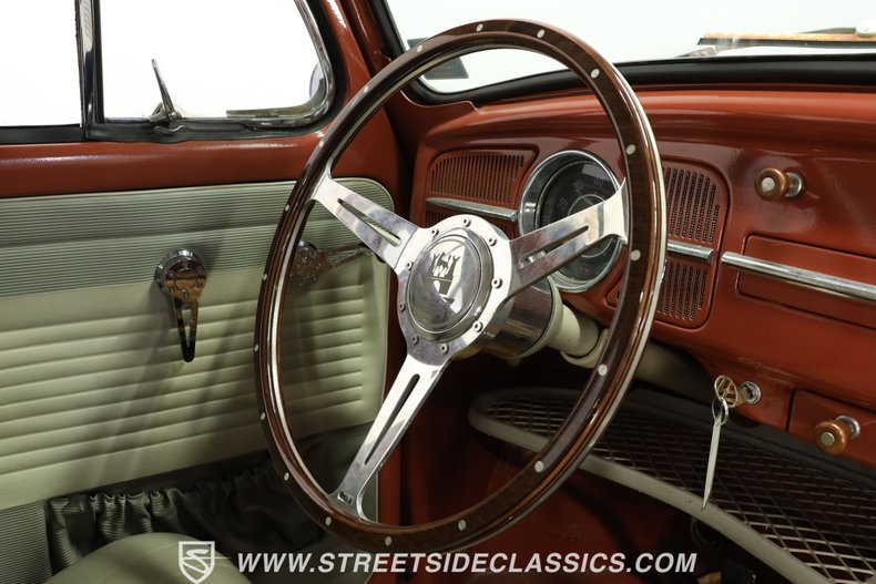 Volkswagen-Beetle-1960-Brick-Red-Beige-3