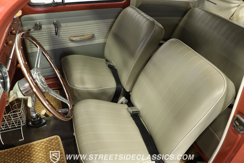 Volkswagen-Beetle-1960-Brick-Red-Beige-39