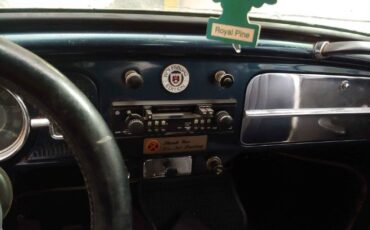 Volkswagen-Beetle-1961-Blue-Black-1