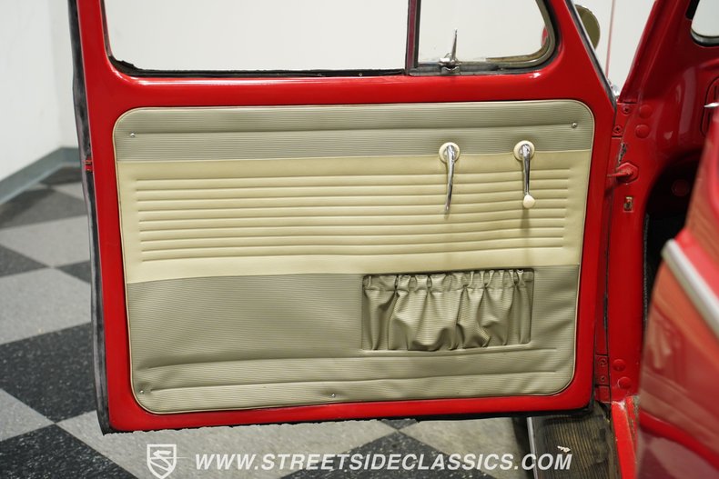 Volkswagen-Beetle-1962-Red-Beige-36