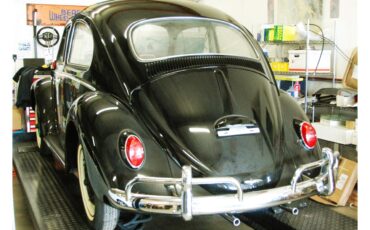 Volkswagen-Beetle-1964-Black-Red-11