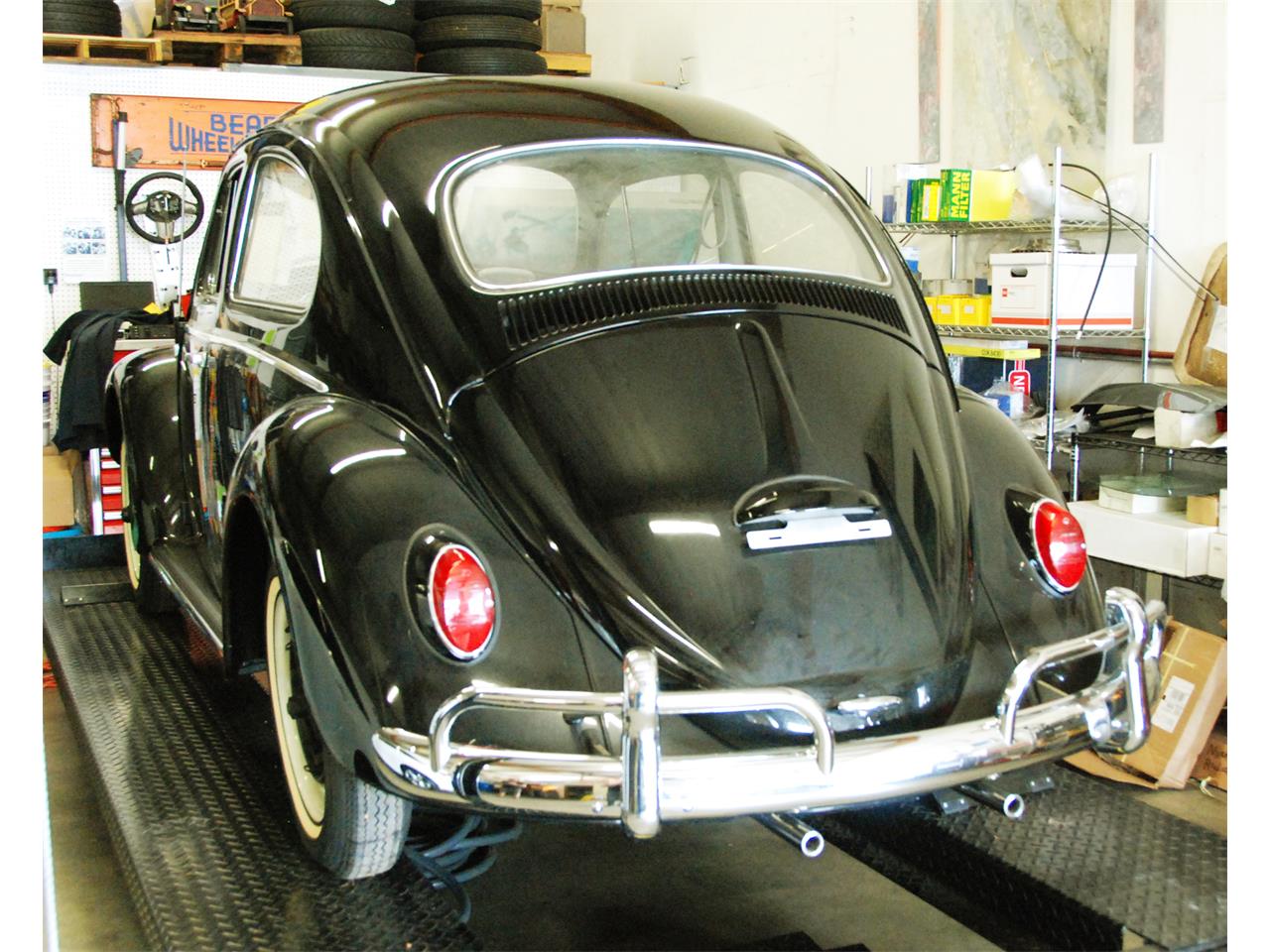 Volkswagen-Beetle-1964-Black-Red-11