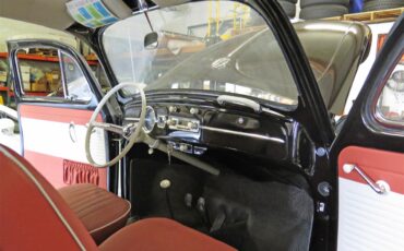 Volkswagen-Beetle-1964-Black-Red-14