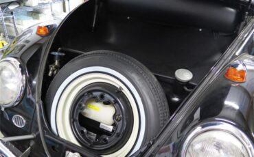 Volkswagen-Beetle-1964-Black-Red-22