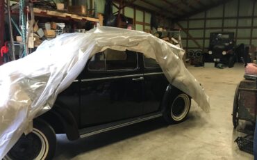 Volkswagen-Beetle-1964-Black-Red-33