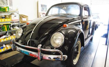 Volkswagen-Beetle-1964-Black-Red-4