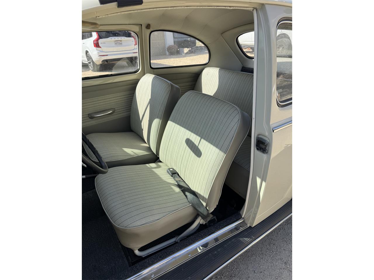 Volkswagen-Beetle-1964-Stock-Beige-Stock-Beige-4