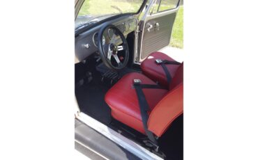 Volkswagen-Beetle-1965-Silver-RedBlack-14