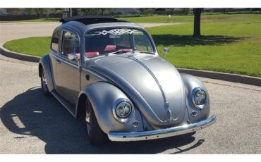 Volkswagen-Beetle-1965-Silver-RedBlack-2