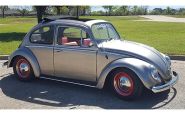 Volkswagen-Beetle-1965-Silver-RedBlack-3